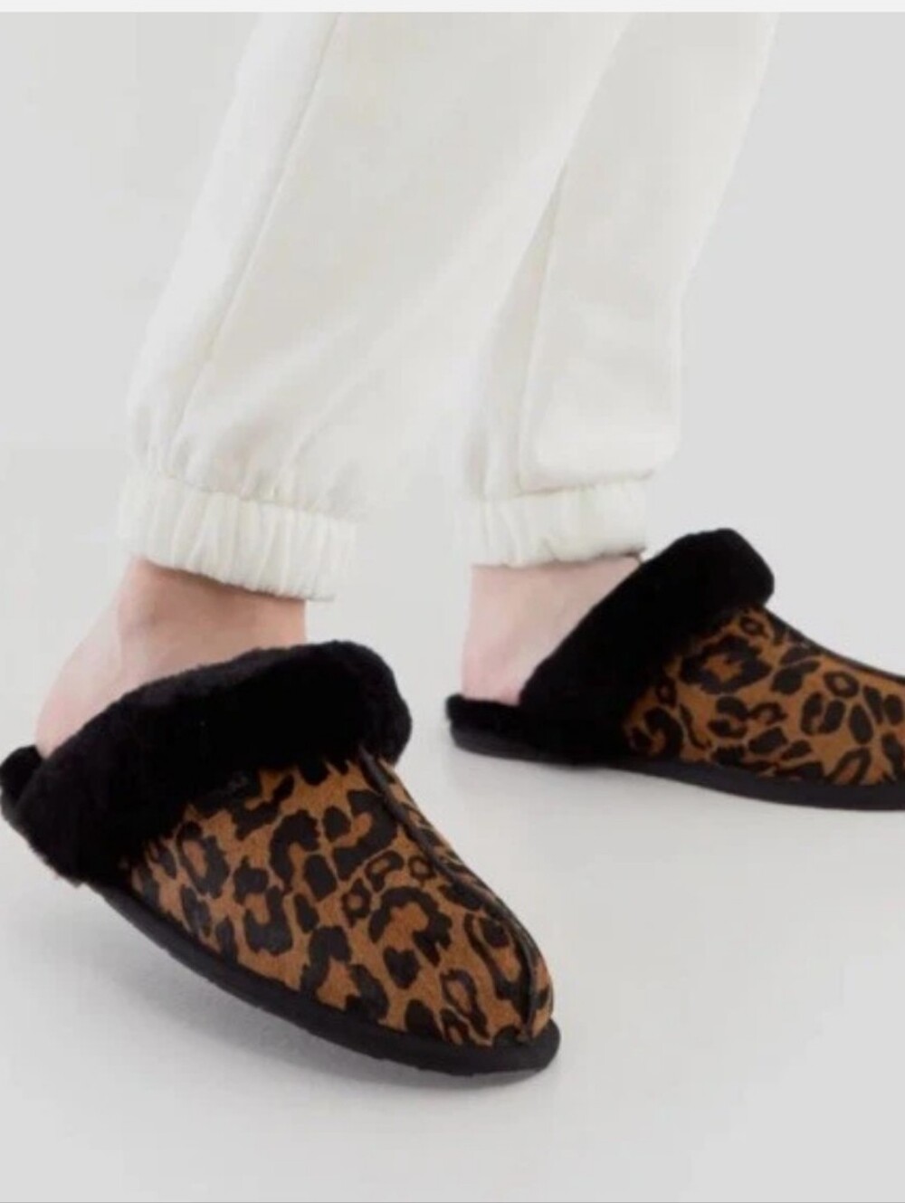 UGG Women’s Scuffette II Butterscotch Panther Print Calf Hair US 6